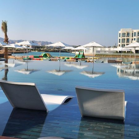 Cloud 7 Residences Ayla Акаба Экстерьер фото The resort's lagoon