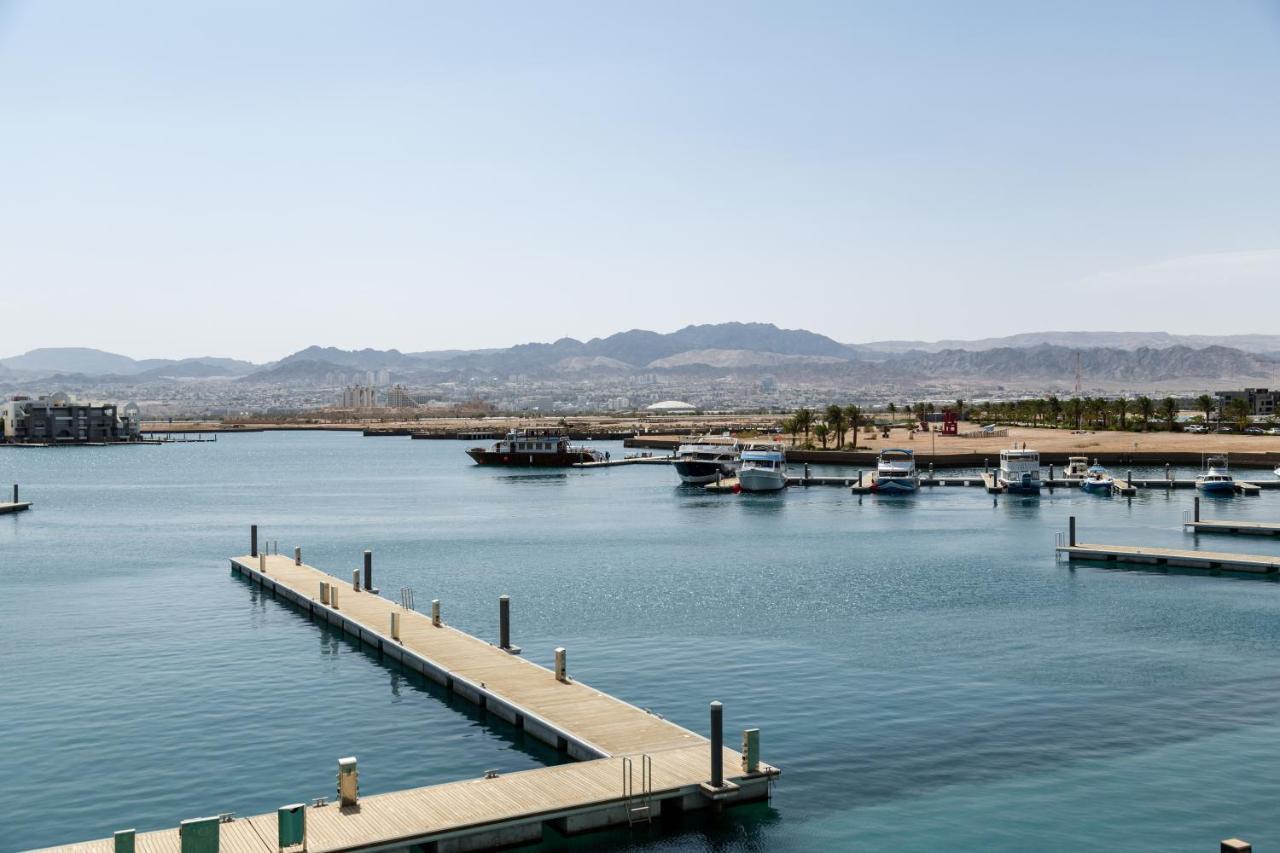 Cloud 7 Residences Ayla Акаба Экстерьер фото Marina at the Red Sea Resort